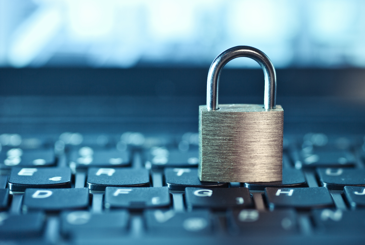 Protecting your brand from social media risks 1 Social Media Risks